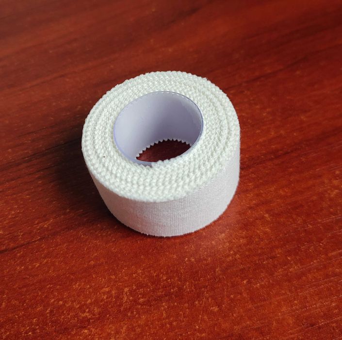 Спортивний тейп (пластир) SportTapes 1.25см, 2.5см, 5см x 5м