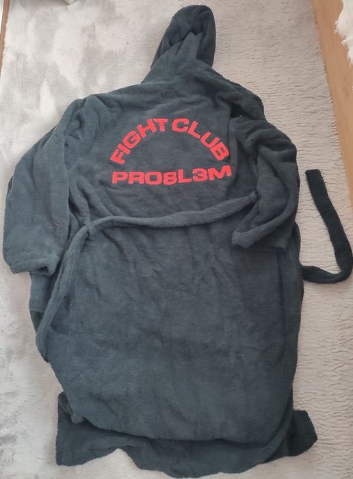 PRO8L3M Fight club Manto Nowy szlafrok roz. M