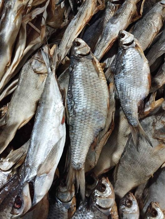 Риба копчена, сушена таранька Летичів. Гриби