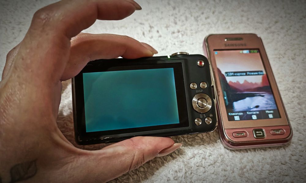 Лот цифрові фотоапарати під ремонт Nikon,Casio,Canon