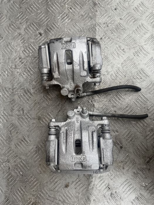 Задний суппорт Mazda cx7 год 08 мазда сх7