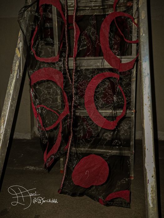1 Curtain | Red | +2 Pairs of Tiebacks | 2,25m L/1,37m W | 2010s