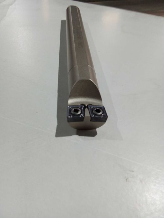 Vendo buril de desbaste interior para torno + 10 pastilhas TNMG