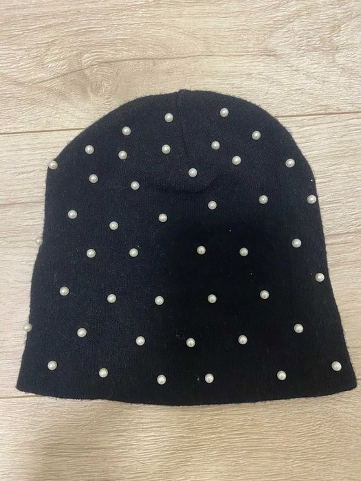 Жіноча шапка Zara, на об'єм голови 54-56 см