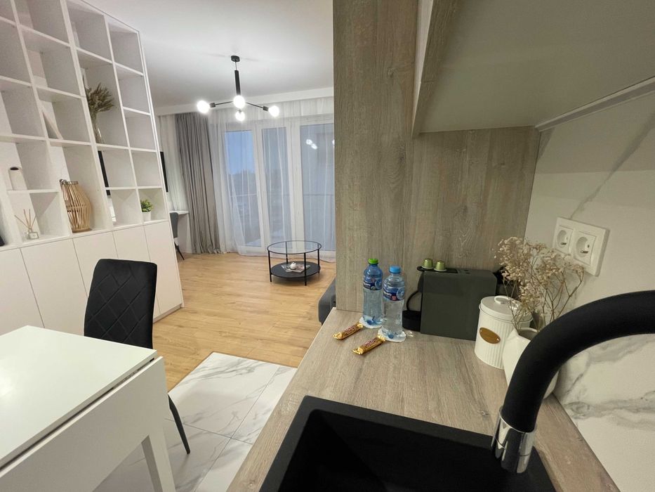 Nowoczesny Yellow apartament ONRest w centrum , przy RYNKU , na doby