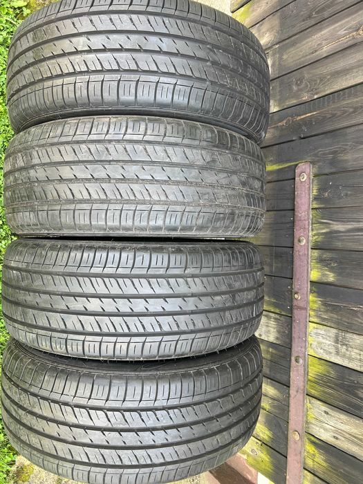 Komp. Opon Dunlop 215/50R17 Demo