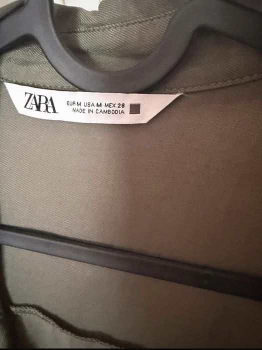 Zara - camisa verde
