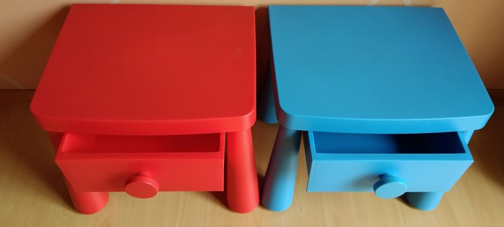 2 Mesas de cabeceira