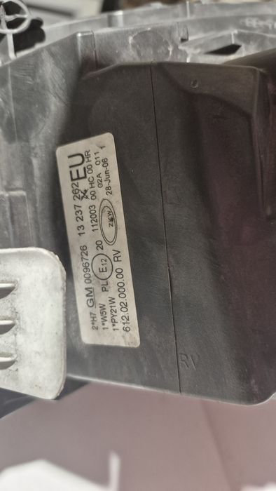 Lampa przednia prawa opel corsa D 13237.262