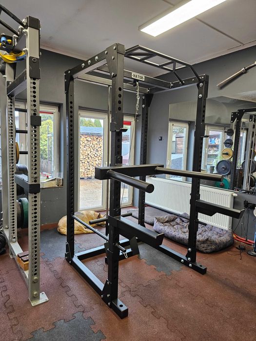 HATOR Klatka 70x70x2 + wyciąg góra dół + drążek kratownica