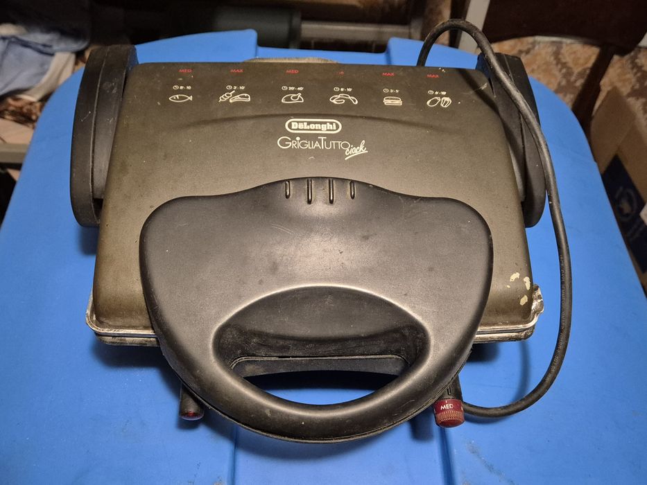 Електричний гриль Delonghi