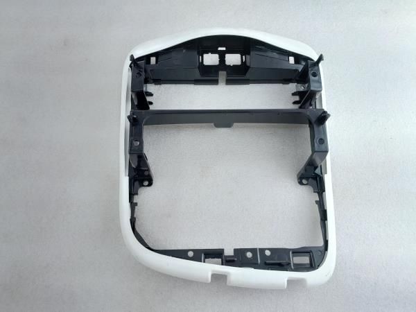 Moldura da consola central / rádio / aro RENAULT Zoe (BFM_)