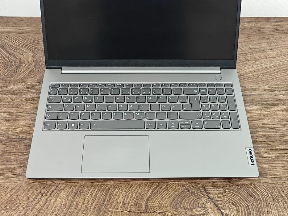 Lenovo ThinkBook 15 G4 IAP / Ryzen 5 4500U / 8GB / 256GB SSD / FHD IPS / Grade B