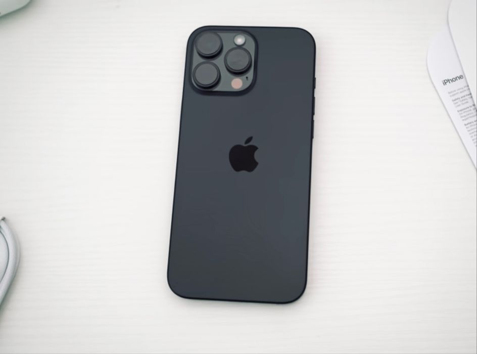 iPhone 16 Pro Max