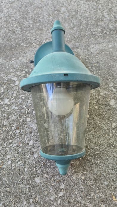 Vendo 4 candeeiros de exterior