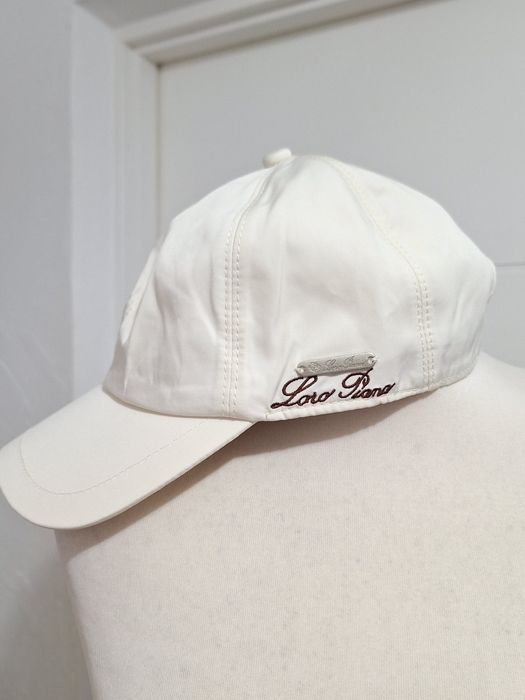 Loro  piana  czapka  z  daszkiem