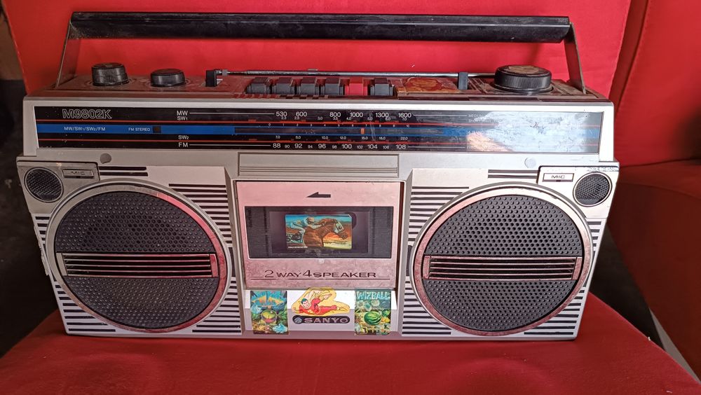 Rádio Sanyo Boombox