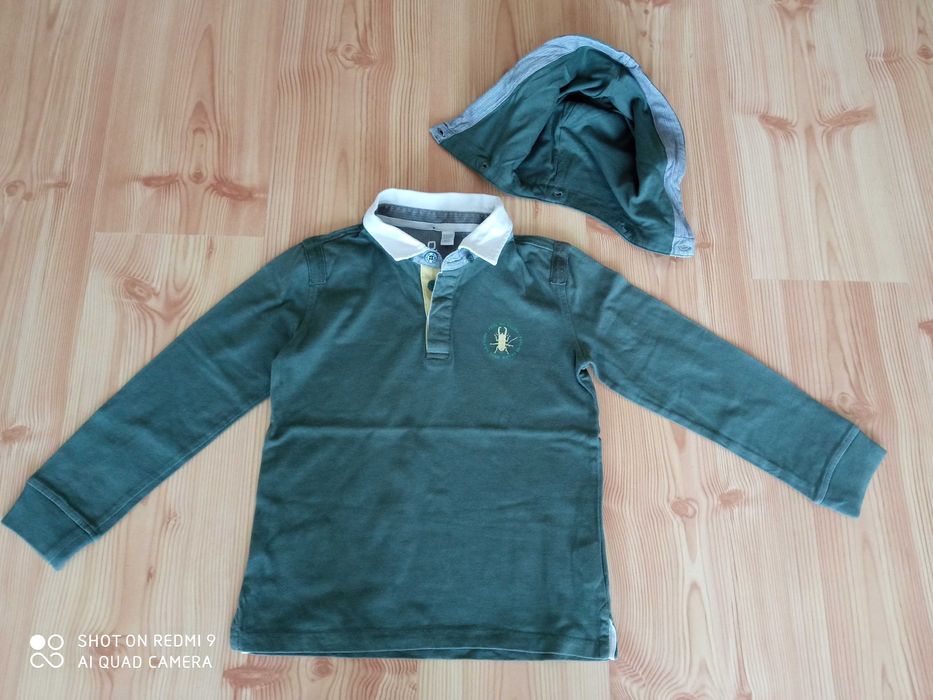 bluzka Okaidi z kołnierzykiem i kapturem, r.126cm