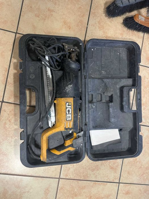Piła szablasta JCB RS110 + walizka