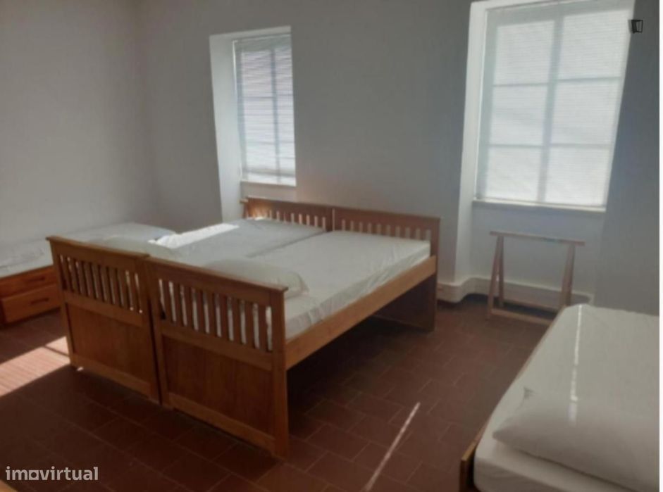 Cama - localizado em Faro