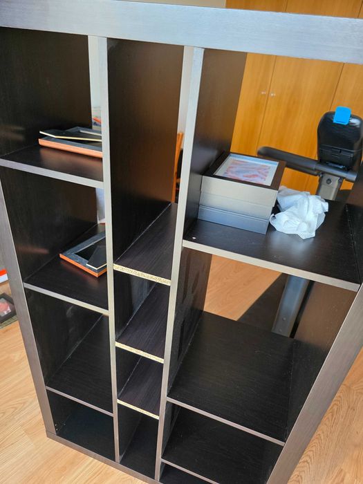 Estante + Móvel Tv Ikea Kallax Preto-Castanho