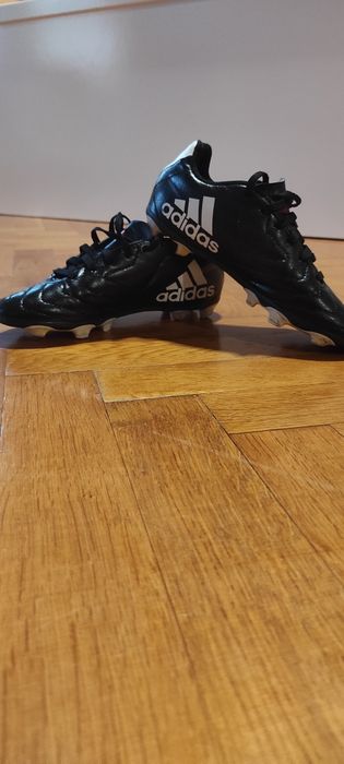 Obuwie sportowe. Buty dla dzieci, piłkarskie