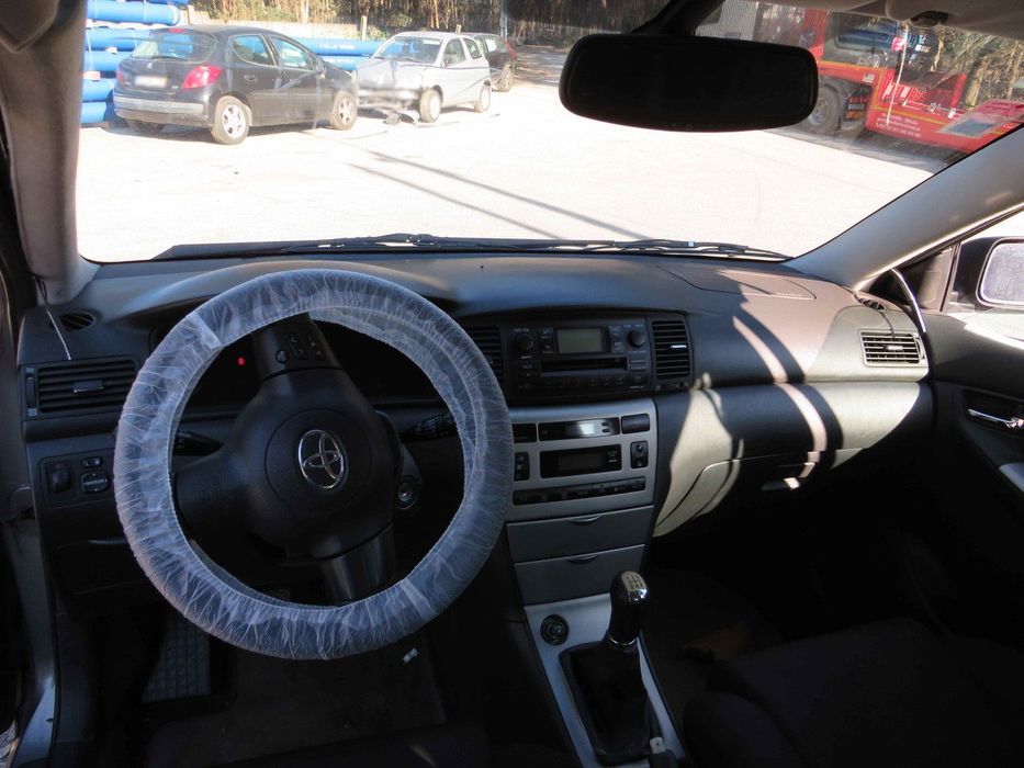 Toyota Corolla 1.4 D (90cv) de 2005 - Peças Usadas (8126)