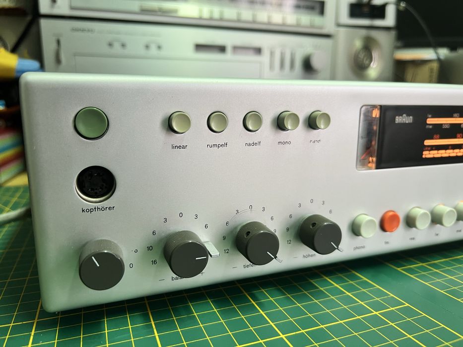 Braun 501 Regie , amplituner