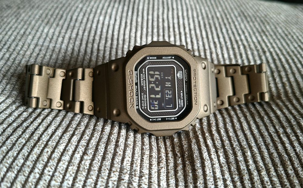 Casio g shock GMW B5000