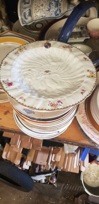 Várias loiças antigas