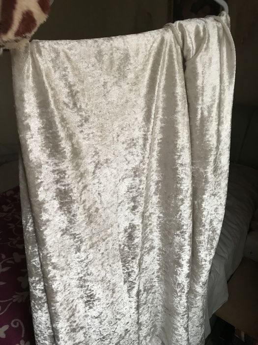 Отрез велюровой ткани