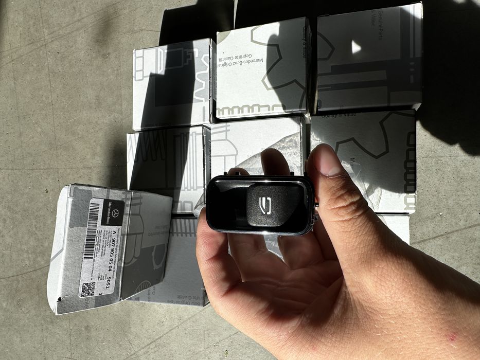 Кнопка блочок склопідйомника стеклоподъемника спрінтер W907 W910