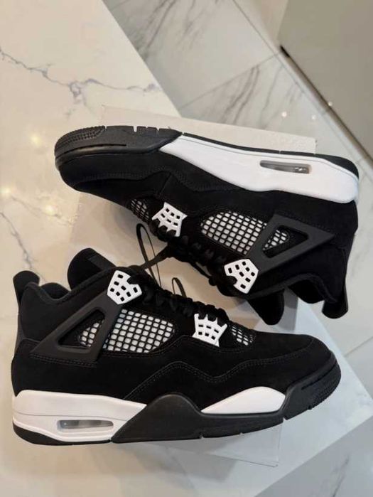 Jordan 4 Retro White Thunder R.43