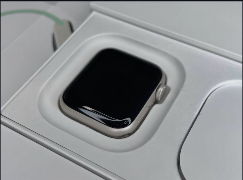 Apple Watch SE 2 40mm Strarlight новий open box