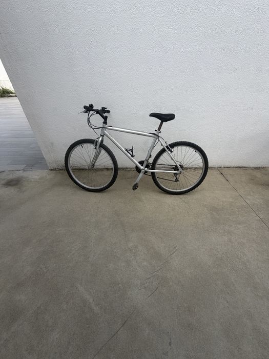 Bicicleta Esmaltina roda 26''