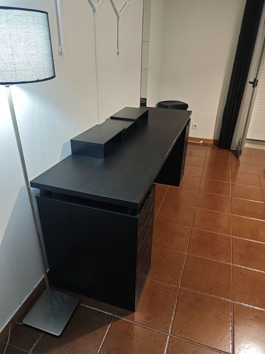 Secretária escritório IKEA