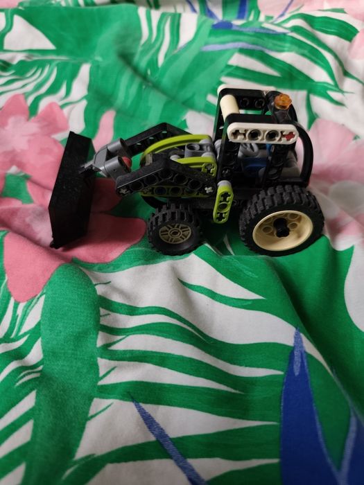 LEGO Technic Ładowarka