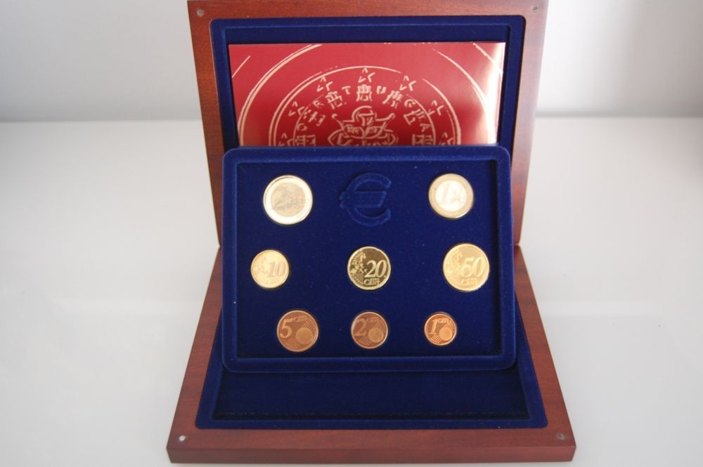 Coleção 8 moedas Série anual de 2003 edição Proof.