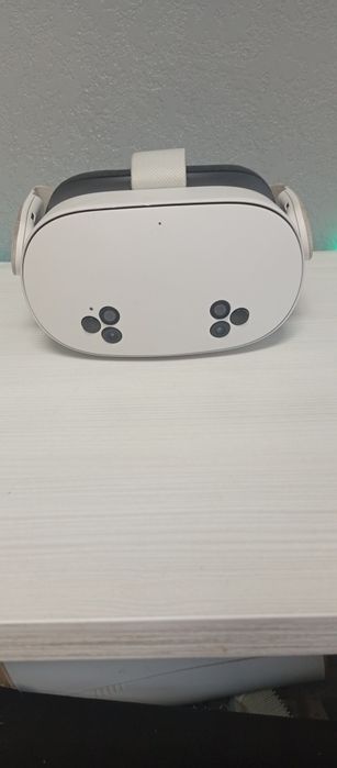 (Meta Quest 3s 128 GB) в середньому стані, неглючить робить добре