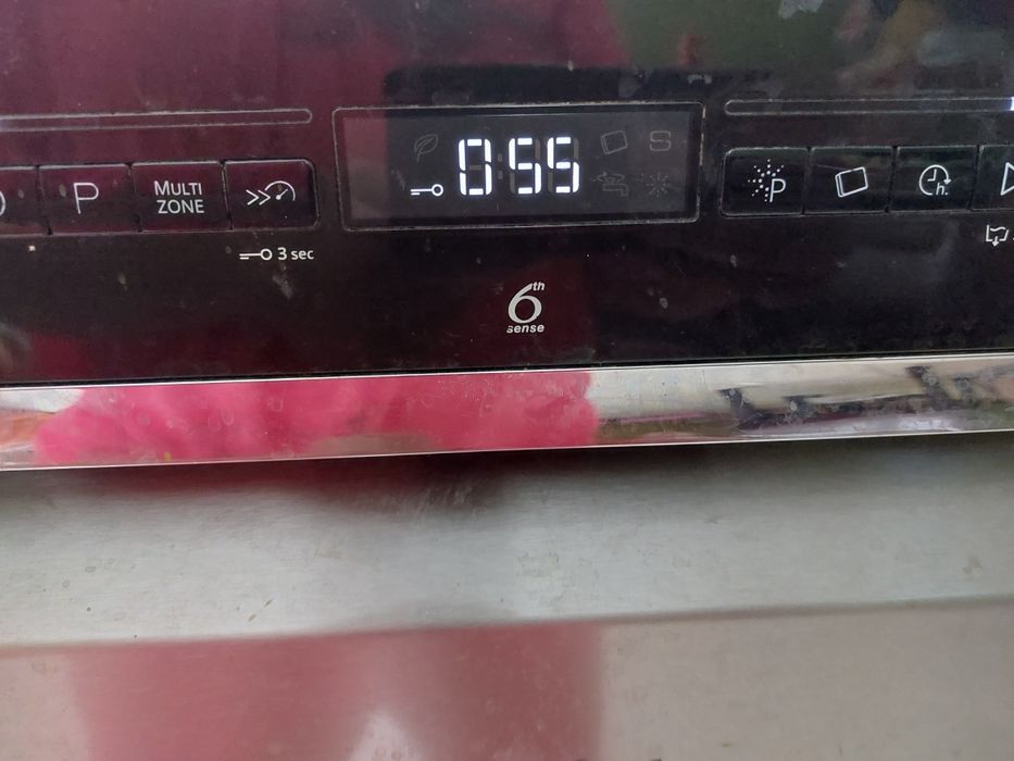 Zmywarka wolnostojąca  Whirlpool