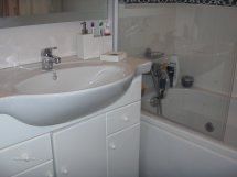 Arrendo apartamento T1 no Padrao da Legua. Imobiliarias por favor nao contactem. Obrigada.