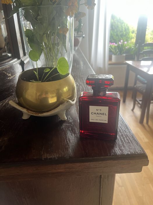 Woda toaletowa Chanel no 5 Red