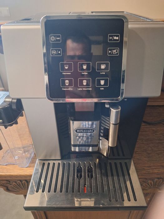 Ekspress DeLonghi Perfecta Evo