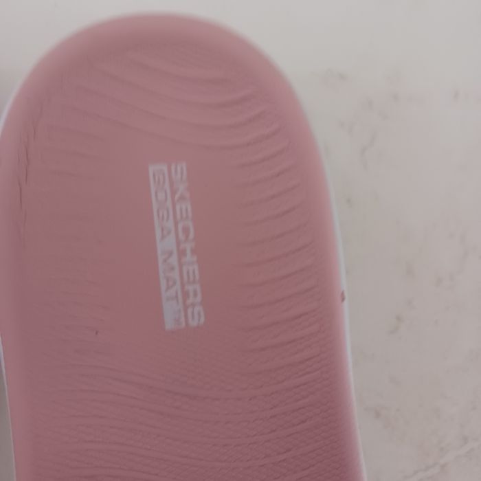 Klapki SKECHERS Ultra Go raz założone 40/27 cm