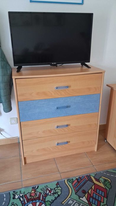 Imobiliário conjunto de cama, comoda e colchão 3 x1..