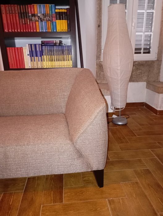 Sofá castanho  em bom estado