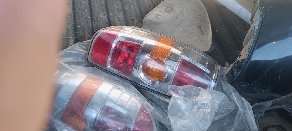 Vendo caixa carga   Mazda  bt50com hard top Kingcabine