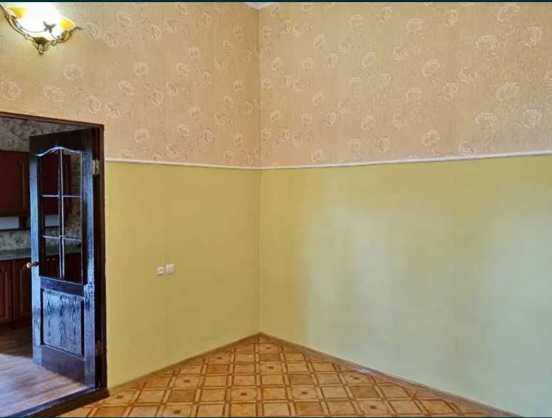 Продаж частини будинку по вул.Варзара