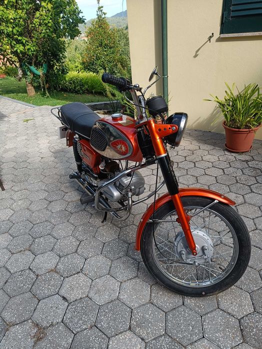 Motorizada EFS GT Zundapp 4V como nova para venda com garantia