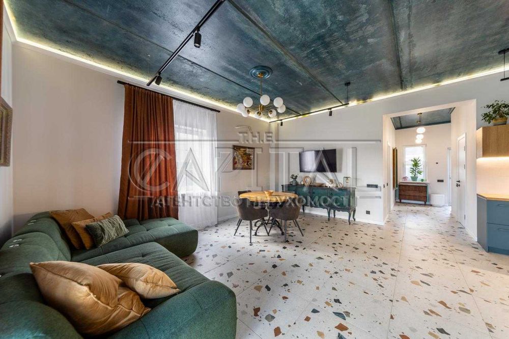 ТОПовий будинок з новим крутим дизайн ремонтом з великою ділянкою!